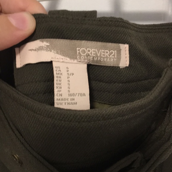 Army green short skirt - Picture 4 of 4